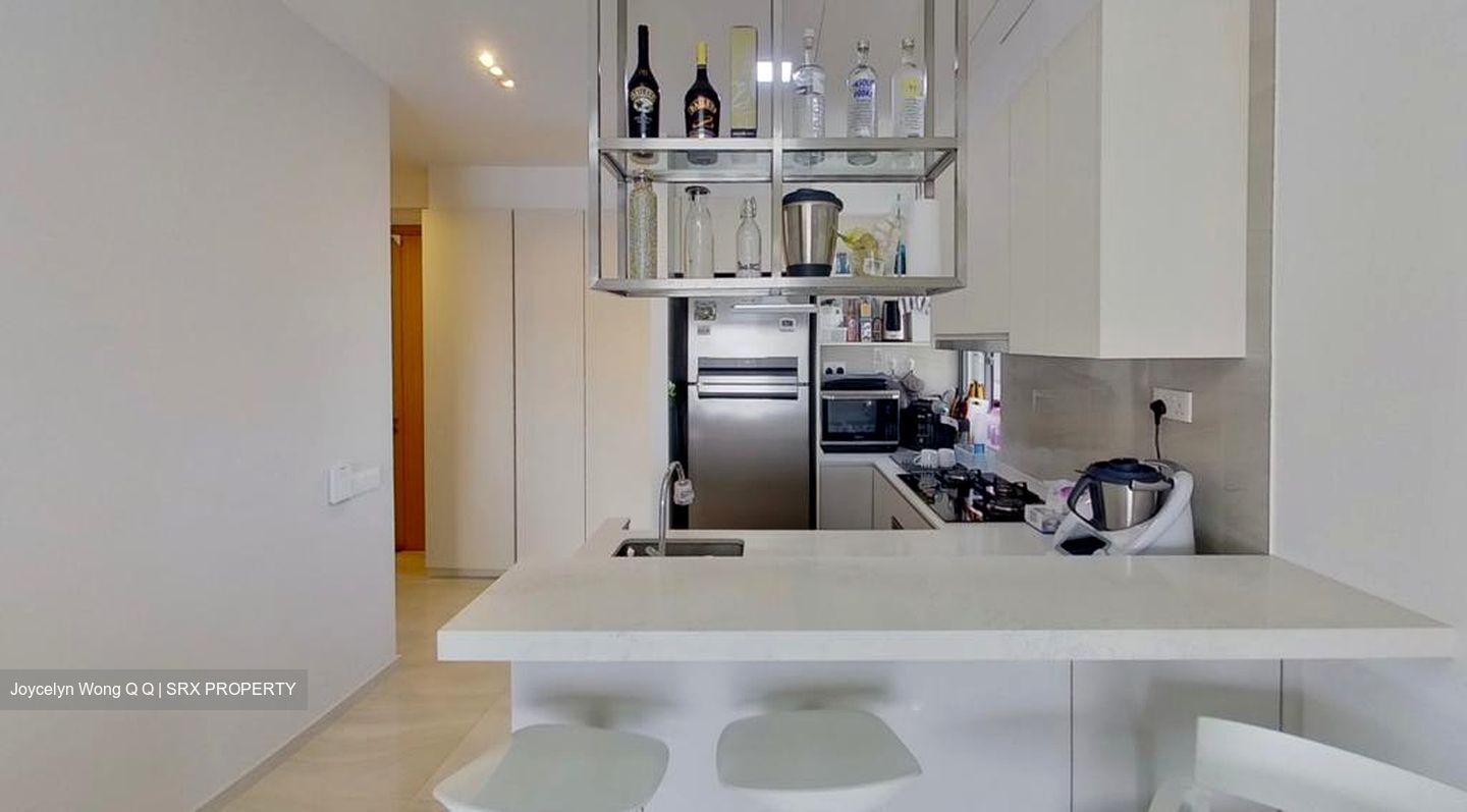 High Park Residences thumbnail photo